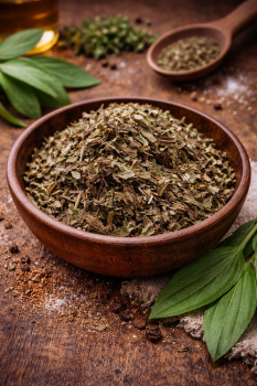 Spitzwegerichblätter geschnitten